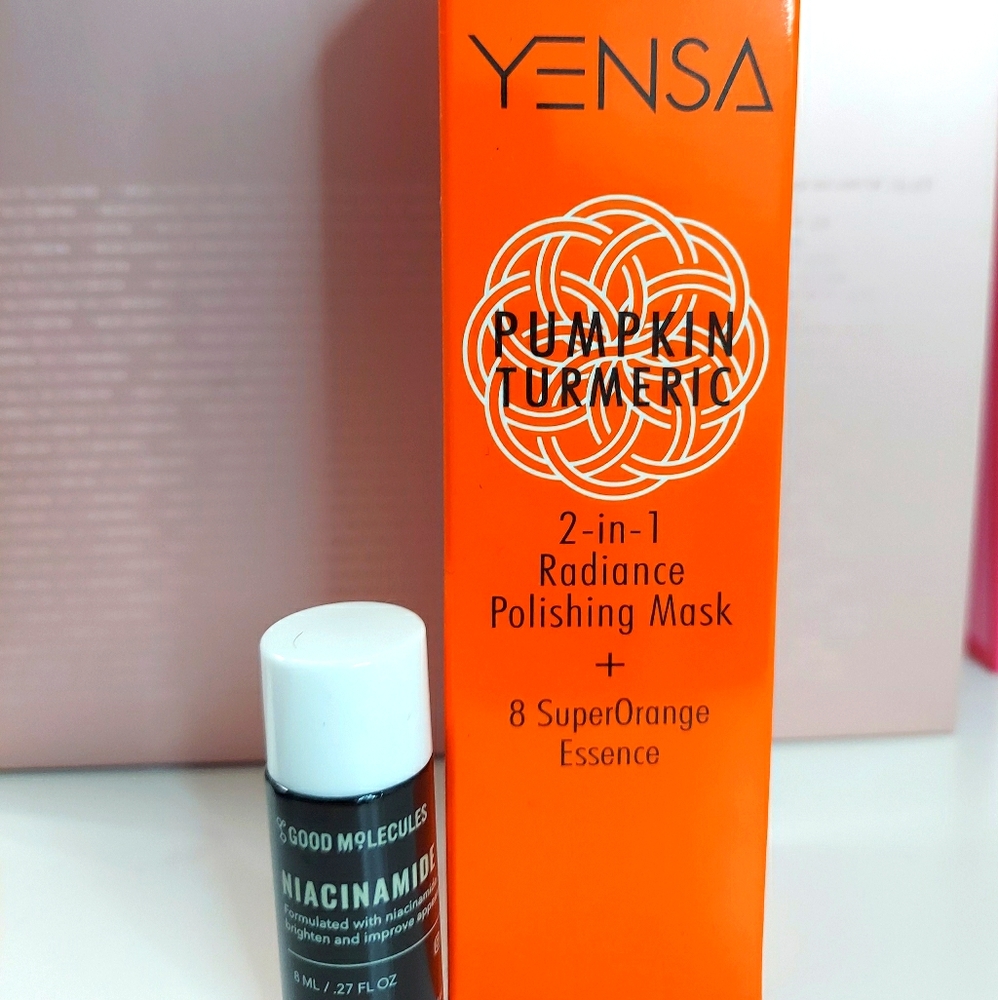 Yensa face mask with freebie